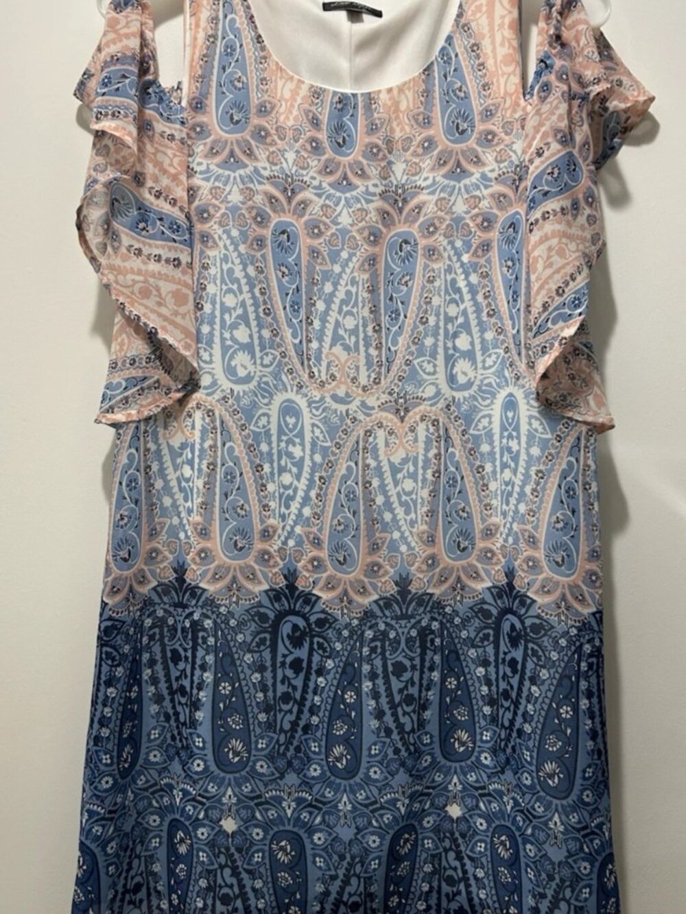 Love Reign Paisley Print Cold Shoulder Dress Medium - Picture 2 of 4